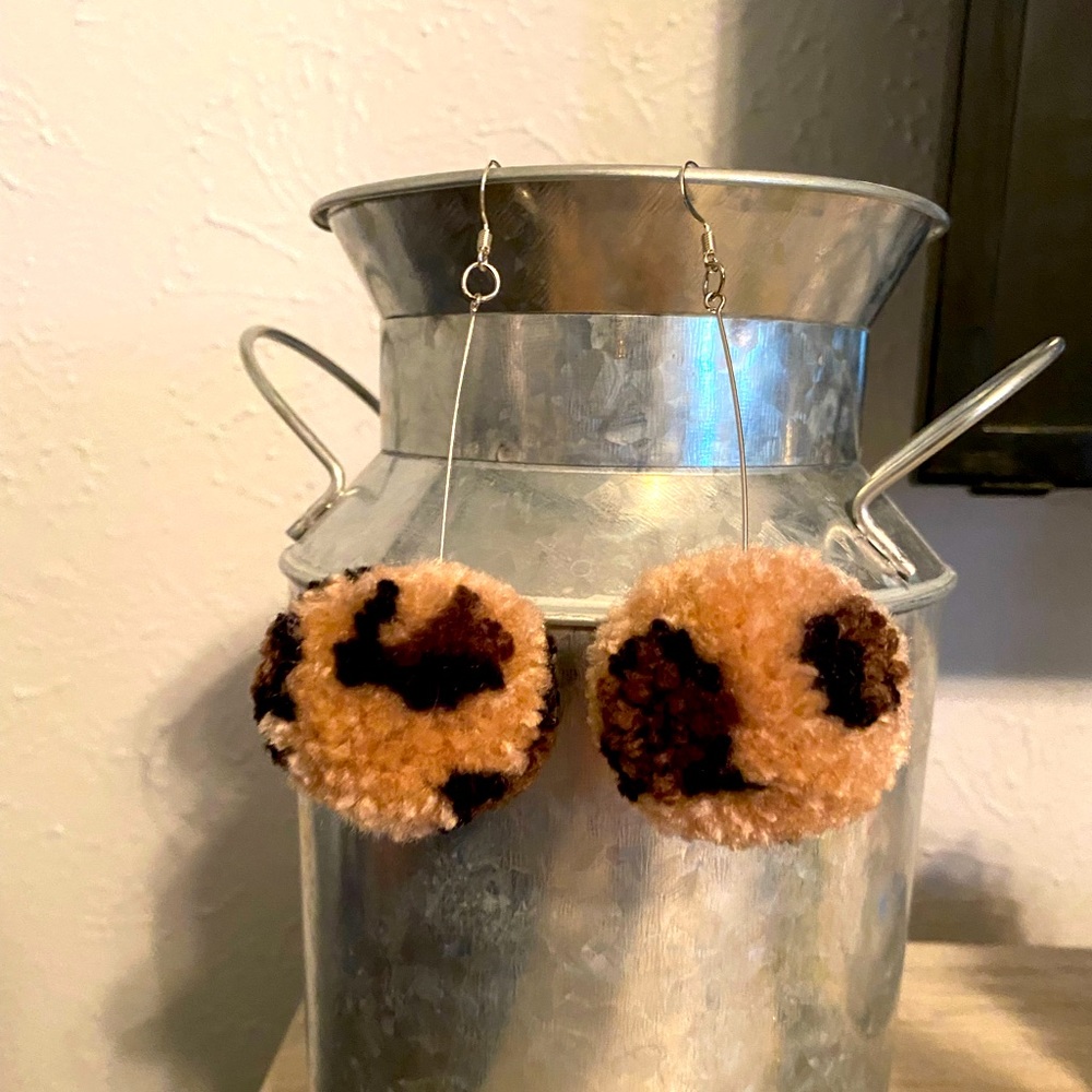 MEDIUM sized Leopard Pom Pom Earrings. Silver hardware.